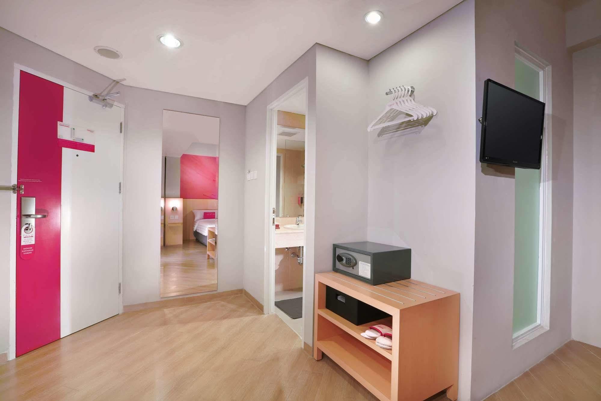 Favehotel Jababeka Cikarang Exterior foto